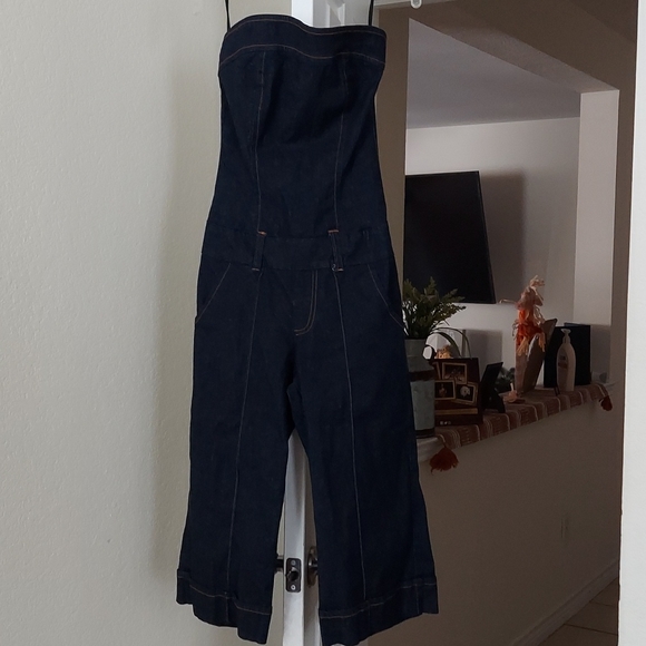 Jumpsuit - Picture 1 of 3